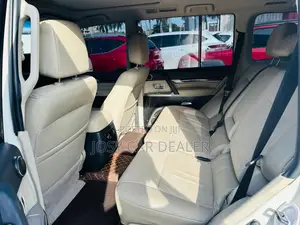 Mitsubishi Pajero V90 3.8 V6 GLS/GLX 2019 White