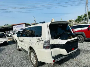 Mitsubishi Pajero V90 3.8 V6 GLS/GLX 2019 White
