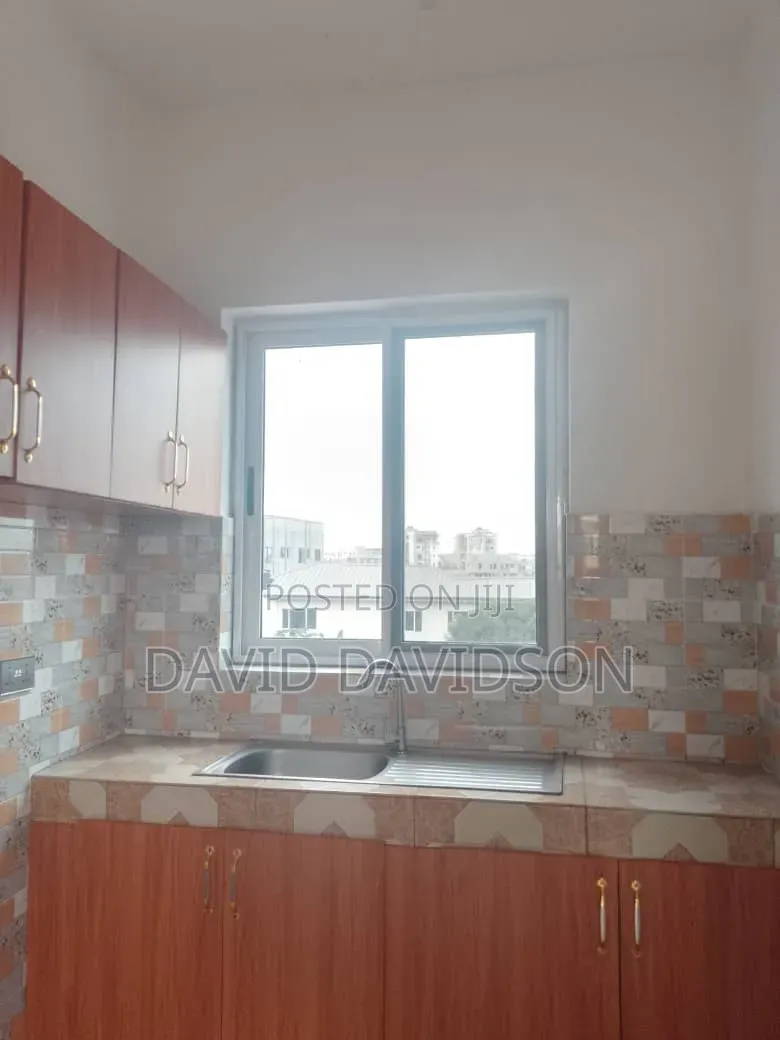 1bdrm Apartment in Chamber And Hall, Tema Metropolitan for rent