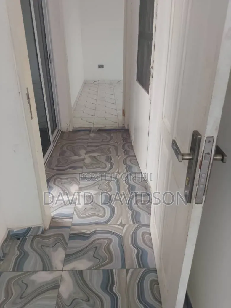 1bdrm Apartment in Chamber And Hall, Tema Metropolitan for rent