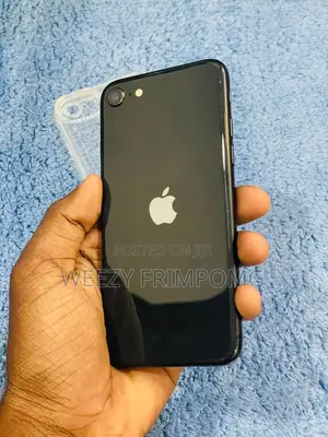 Apple iPhone SE (2020) 64 GB Black