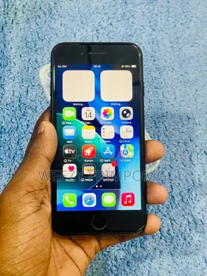 Apple iPhone SE (2020) 64 GB Black
