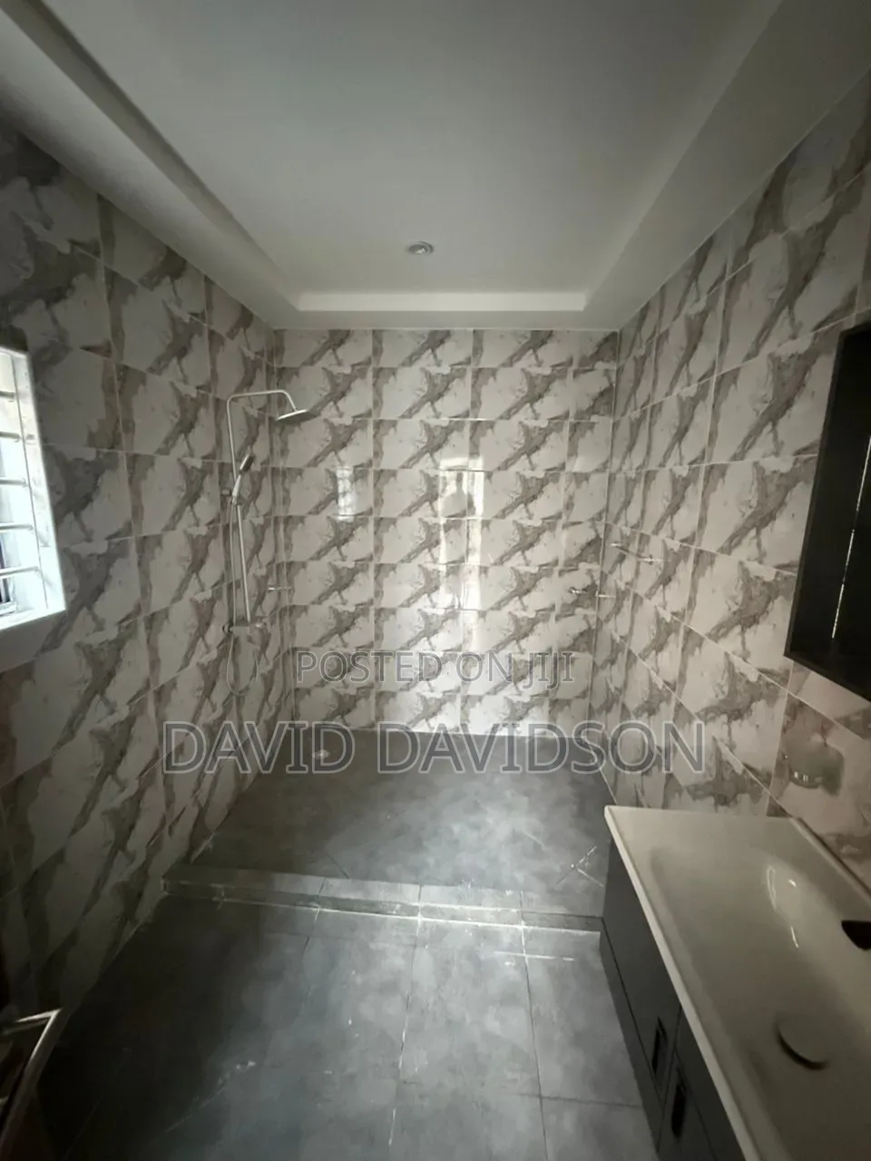 3bdrm House in Newly Built 3, Tema Metropolitan for sale