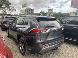 Toyota RAV4 Hybrid 2020 Gray