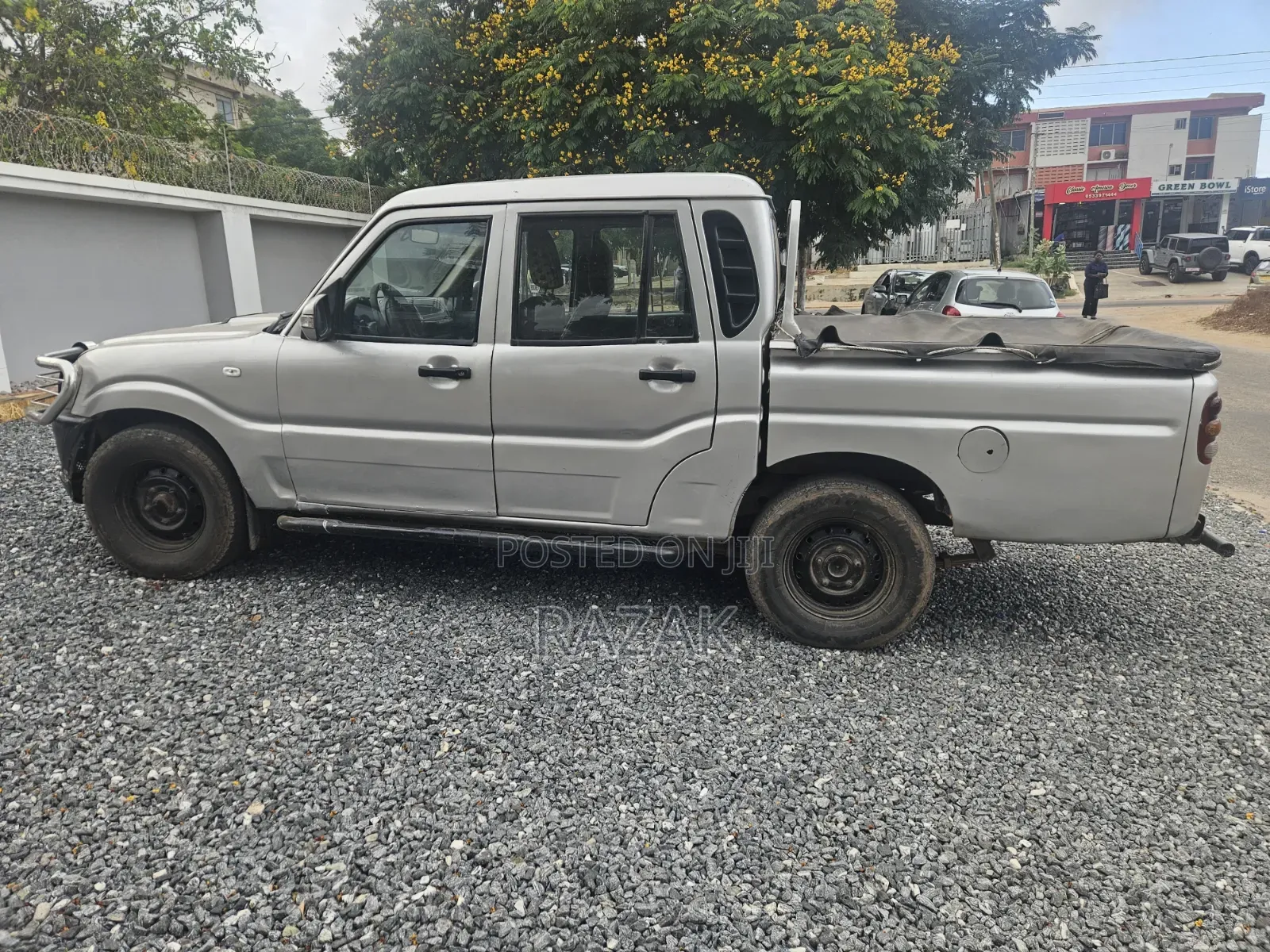 Mahindra Scorpio 2011 Silver
