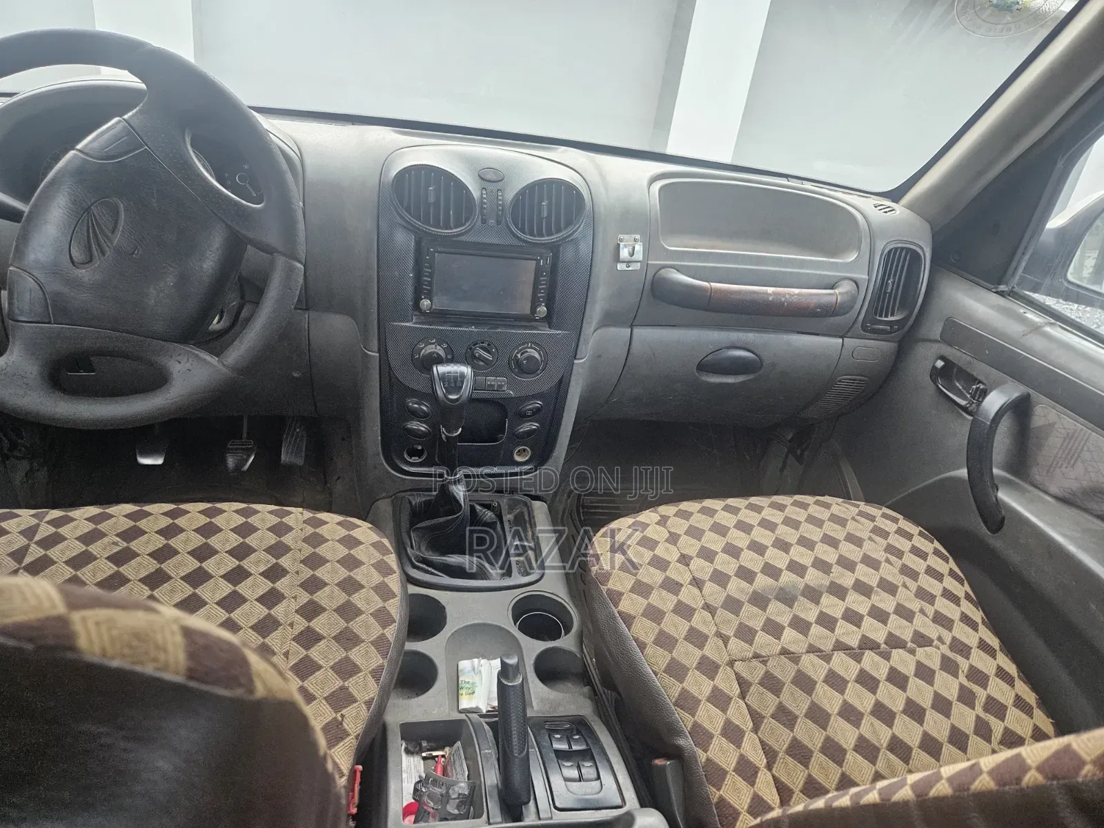 Mahindra Scorpio 2011 Silver