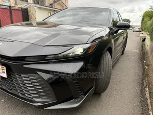 Toyota Camry SE 2025 Black