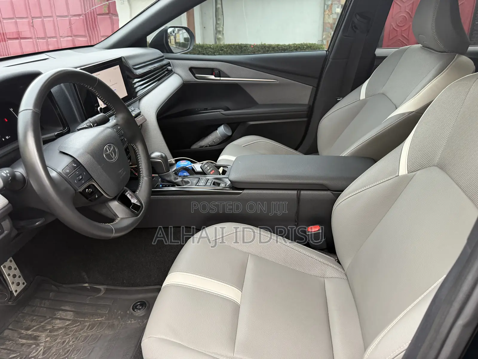Toyota Camry SE 2025 Black