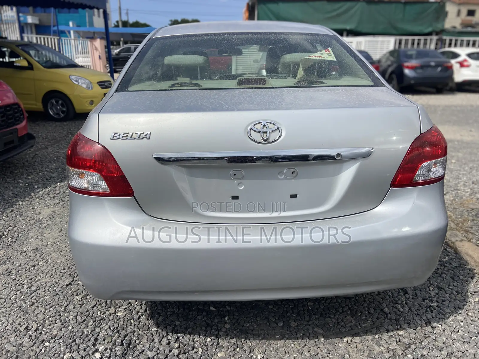 Toyota Belta 2011 Silver