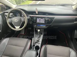 Toyota Corolla S w/Special Edition Pkg (1.8L 4cyl CVT) 2016 Black