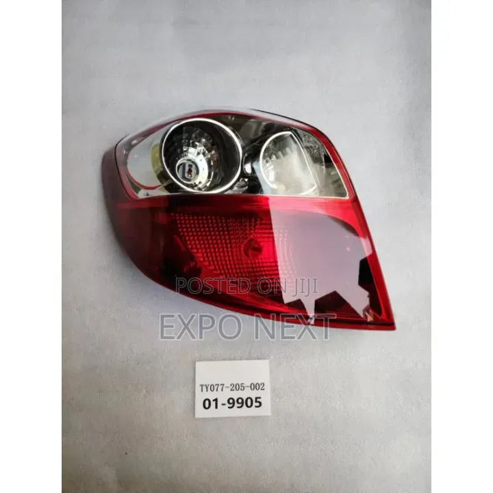 Toyota Matrix 2009-2014 Tail Light