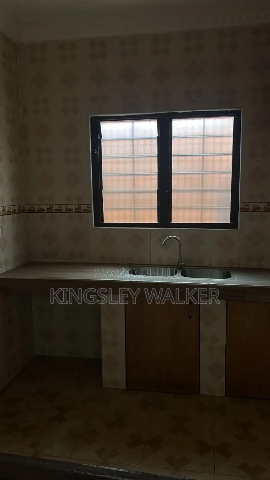 3bdrm House in Lake Side Estate for sale