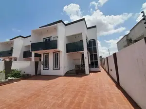 4bdrm House in Lakeside Estate for sale