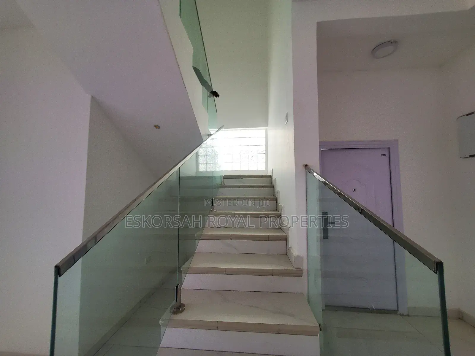 4bdrm House in Lakeside Estate for sale
