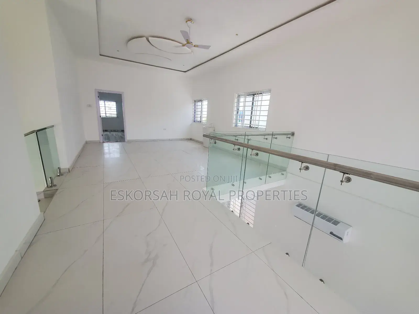 4bdrm House in Lakeside Estate for sale