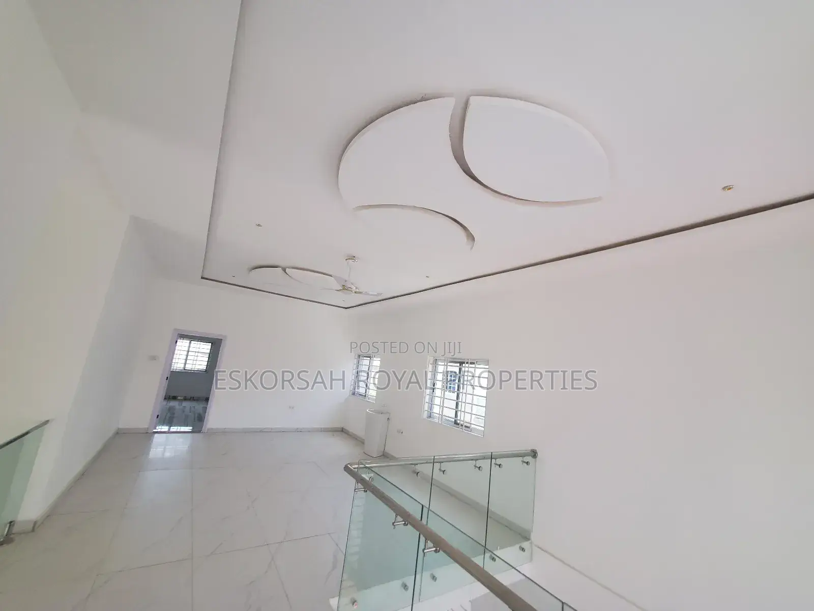 4bdrm House in Lakeside Estate for sale