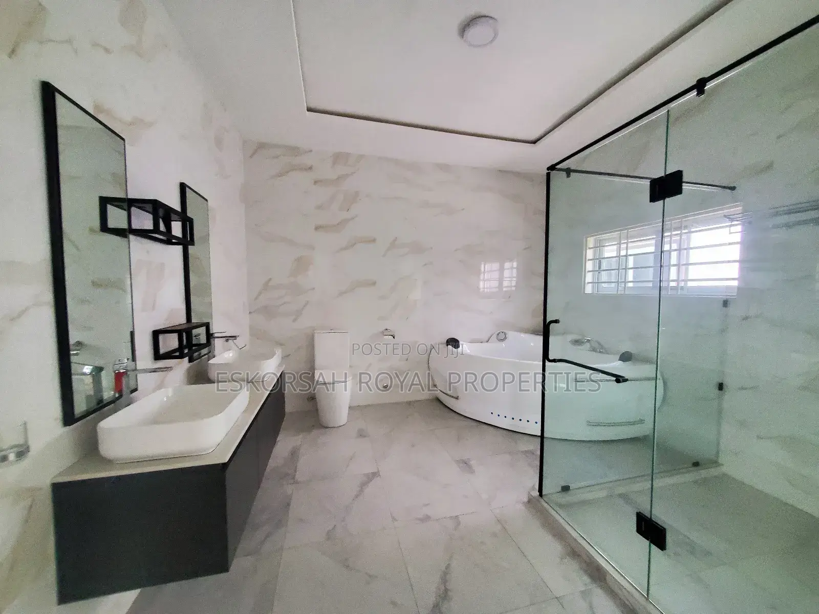 4bdrm House in Lakeside Estate for sale