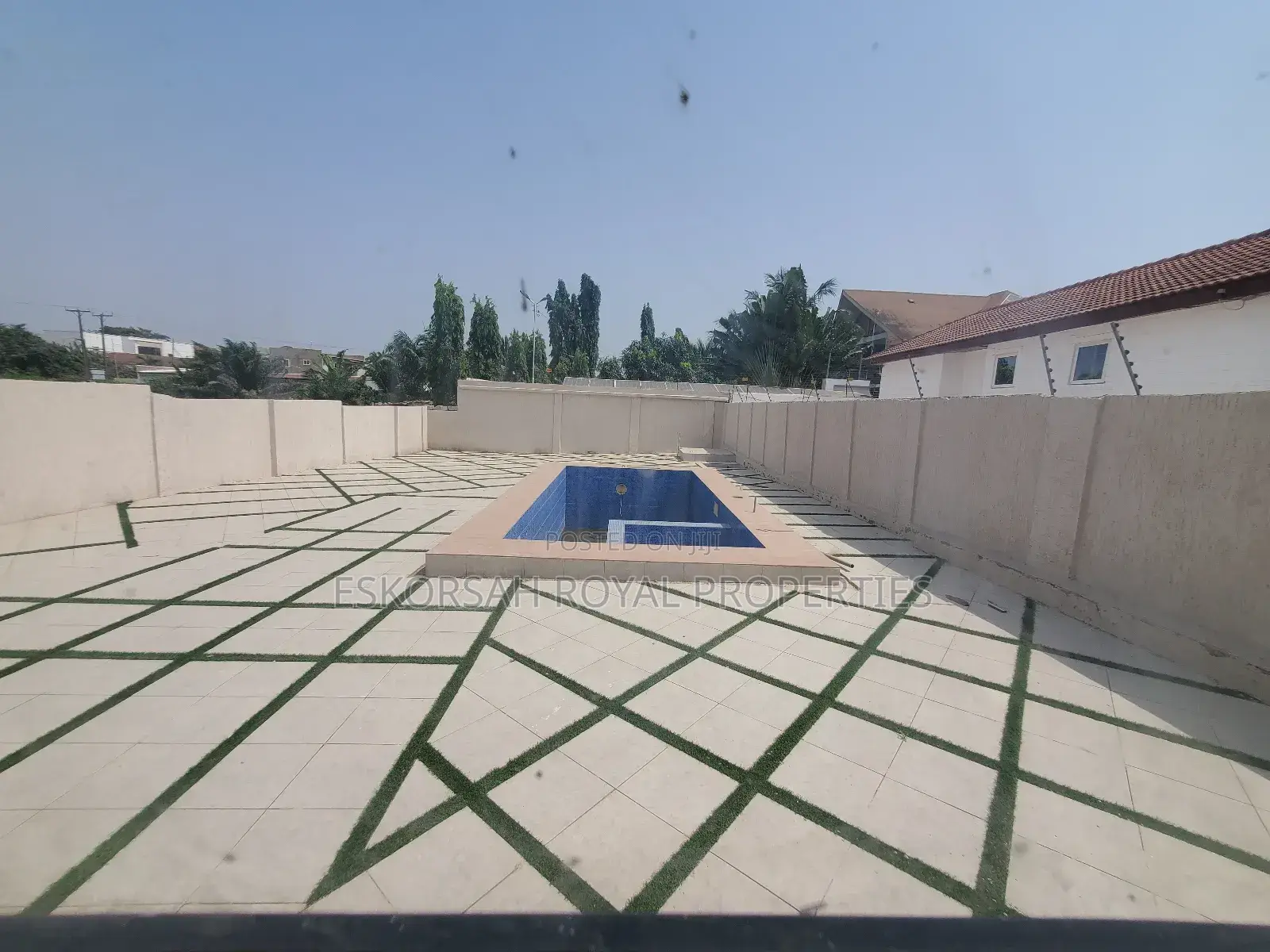 4bdrm House in Adjiringanor Ability for sale