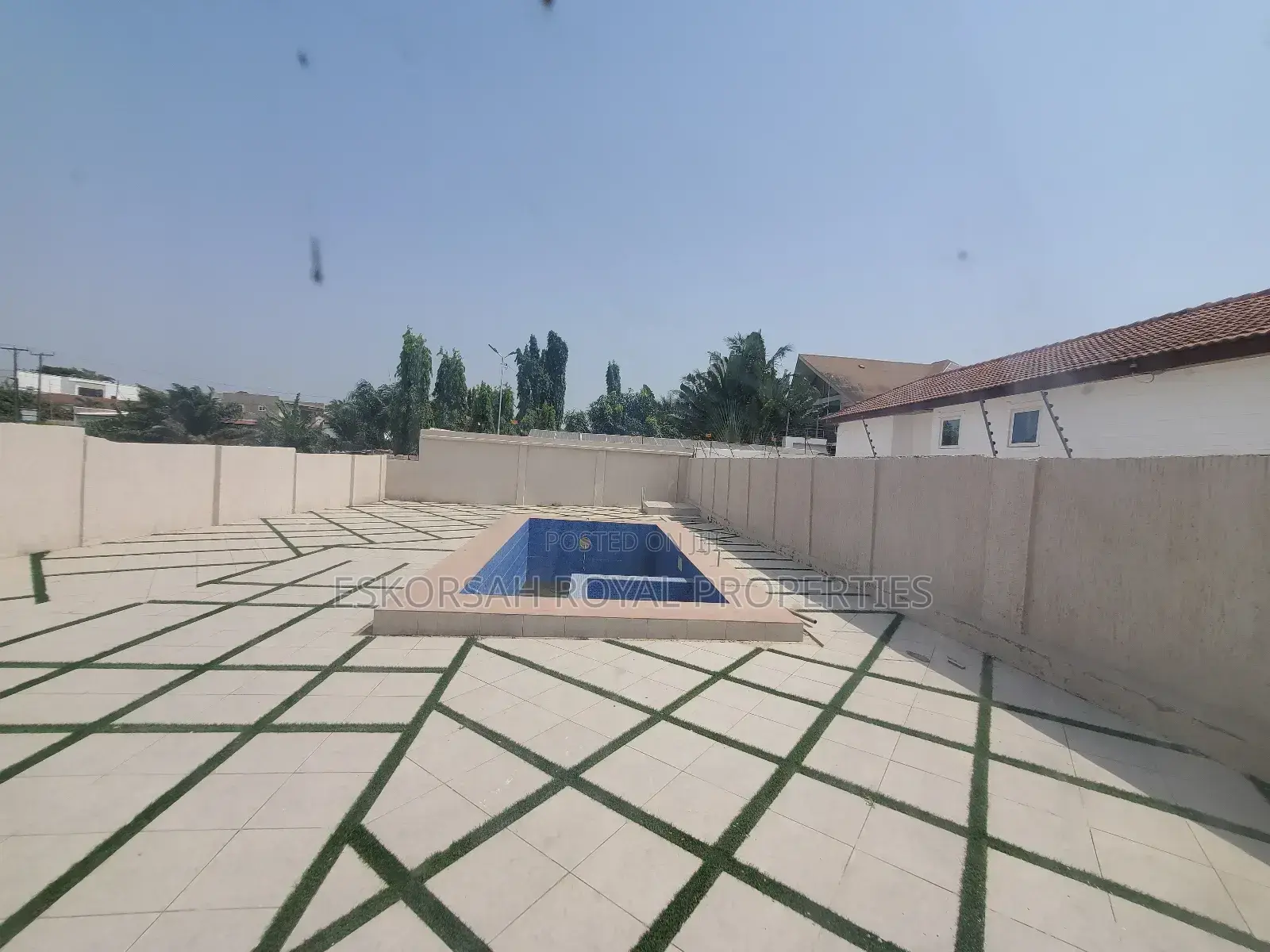4bdrm House in Adjiringanor Ability for sale