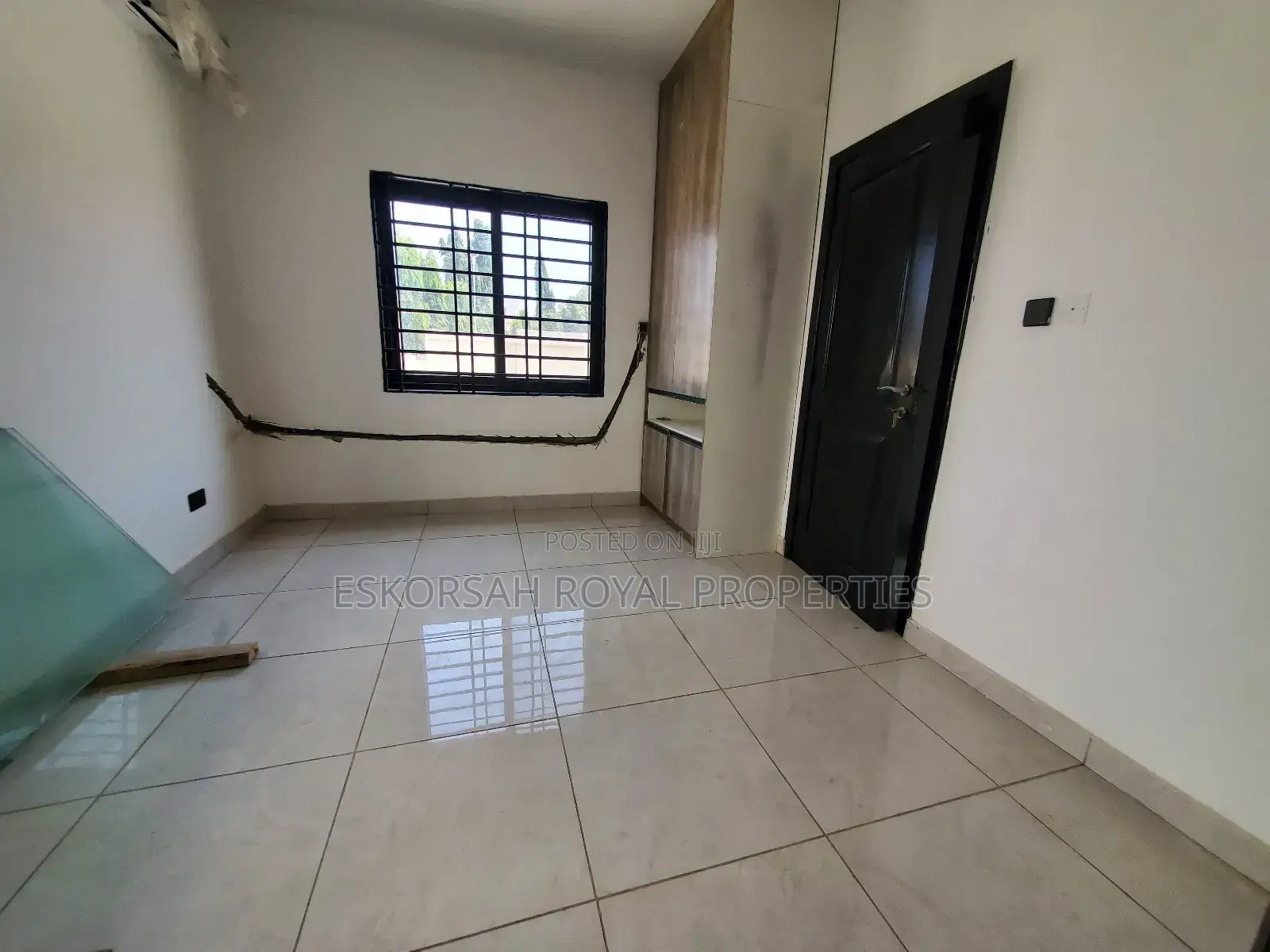 4bdrm House in Adjiringanor Ability for sale