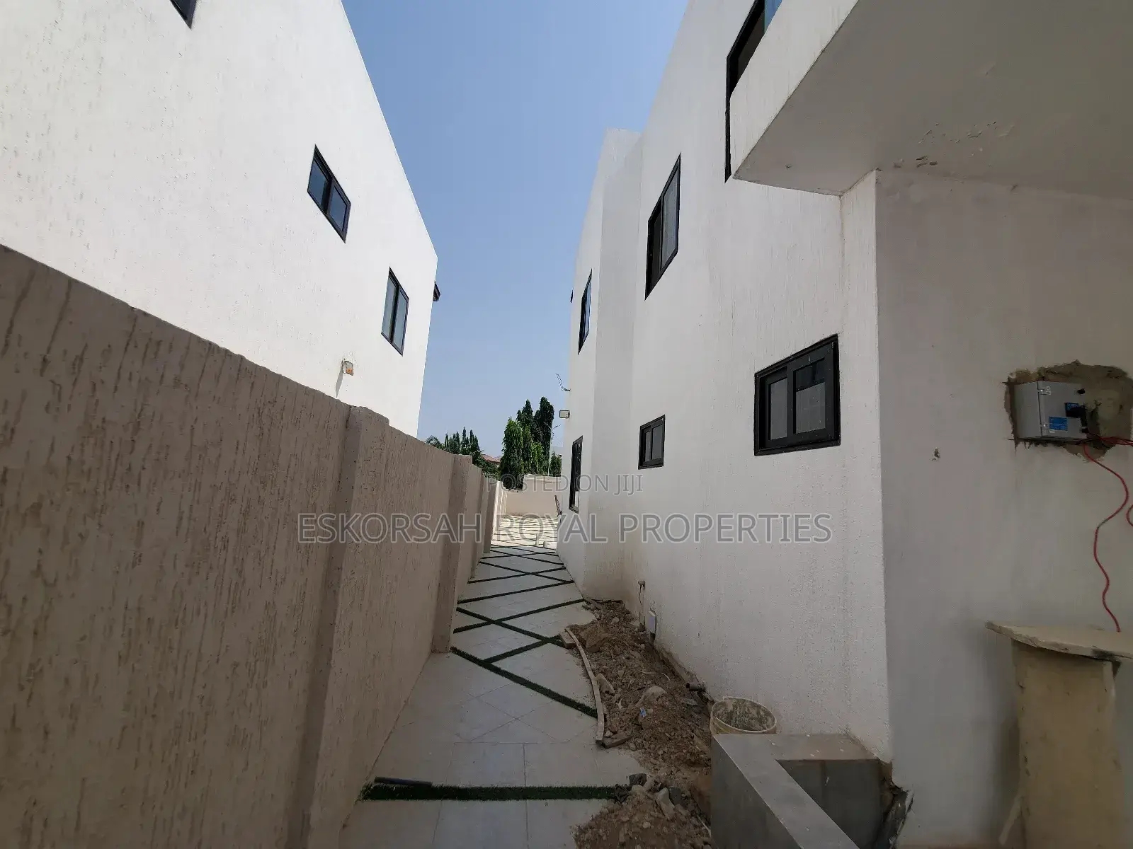 4bdrm House in Adjiringanor Ability for sale