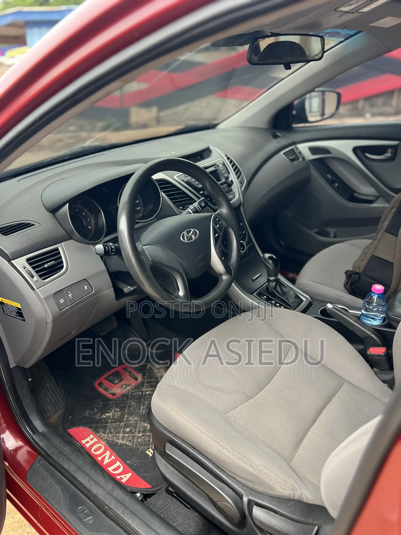 Hyundai Elantra SE Sedan FWD (1.8L 4cyl 6A) 2016 Red
