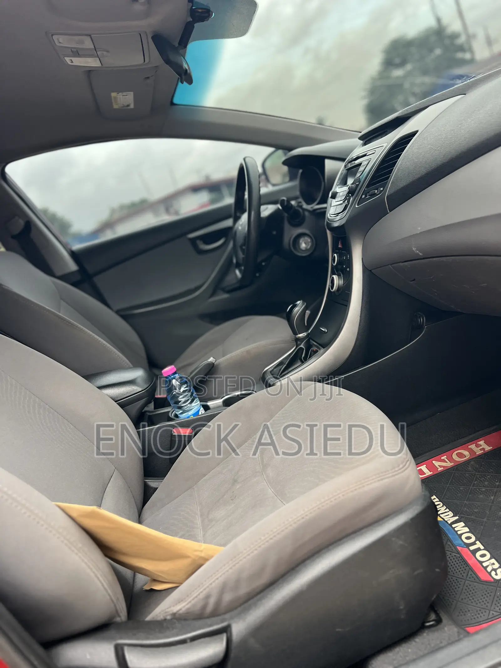Hyundai Elantra SE Sedan FWD (1.8L 4cyl 6A) 2016 Red