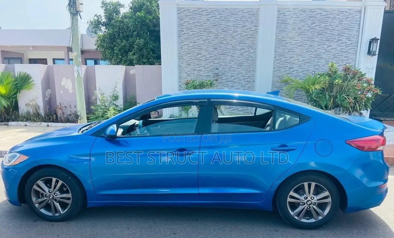Hyundai Elantra SE Sedan FWD (2.0L 4cyl 6M) 2017 Blue
