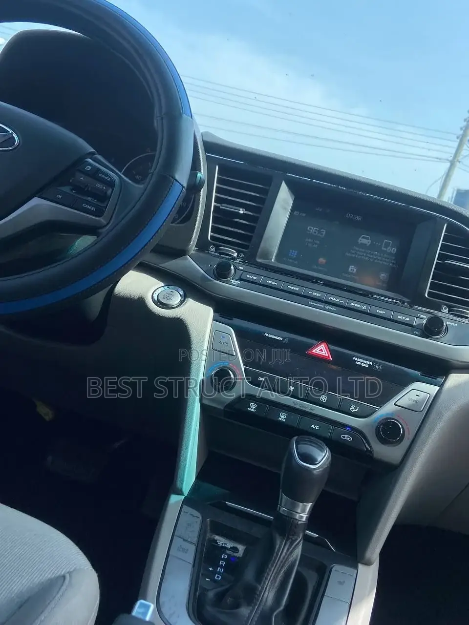 Hyundai Elantra SE Sedan FWD (2.0L 4cyl 6M) 2017 Blue