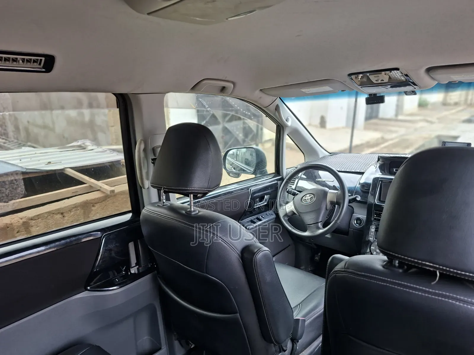 Toyota Voxy 2010 Black