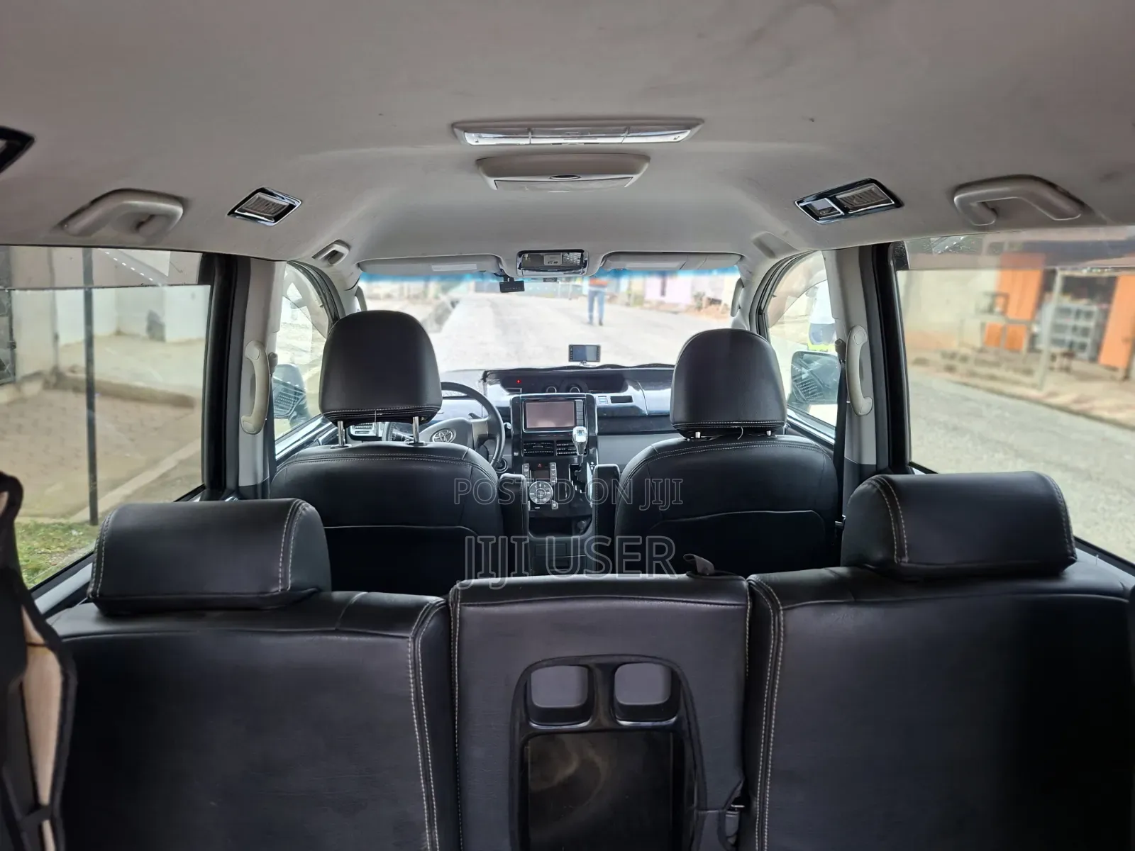 Toyota Voxy 2010 Black