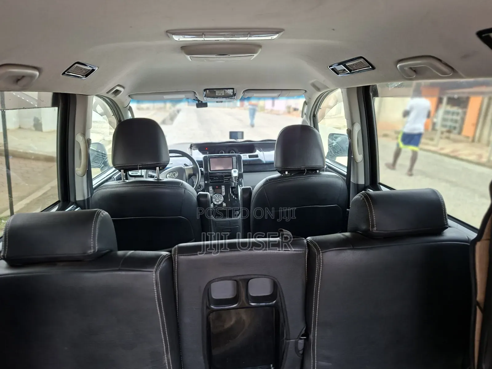 Toyota Voxy 2010 Black