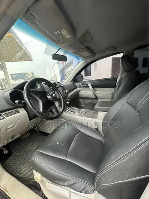 Toyota Highlander 4x4 2008 Brown