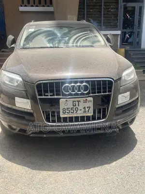 Audi Q7 3.0T Premium AWD quattro 2013