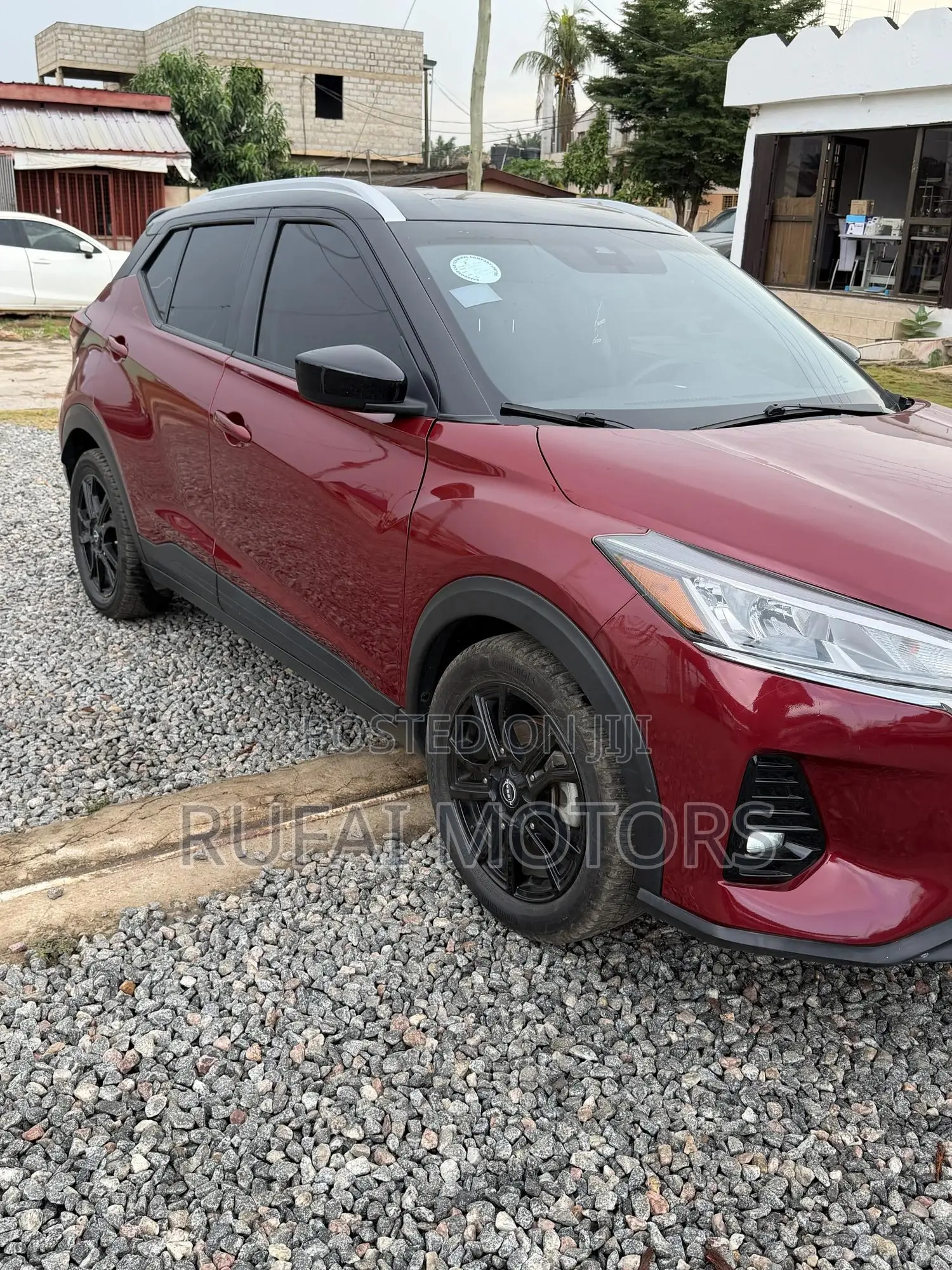 Nissan Kicks S 2023 Red