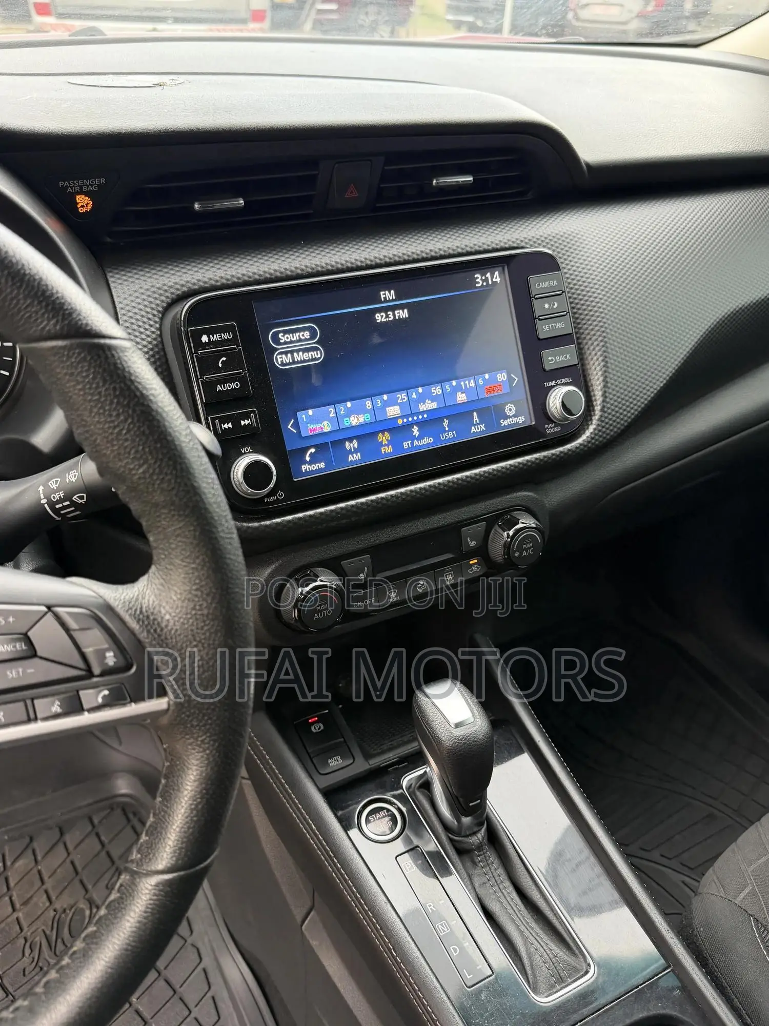 Nissan Kicks S 2023 Red