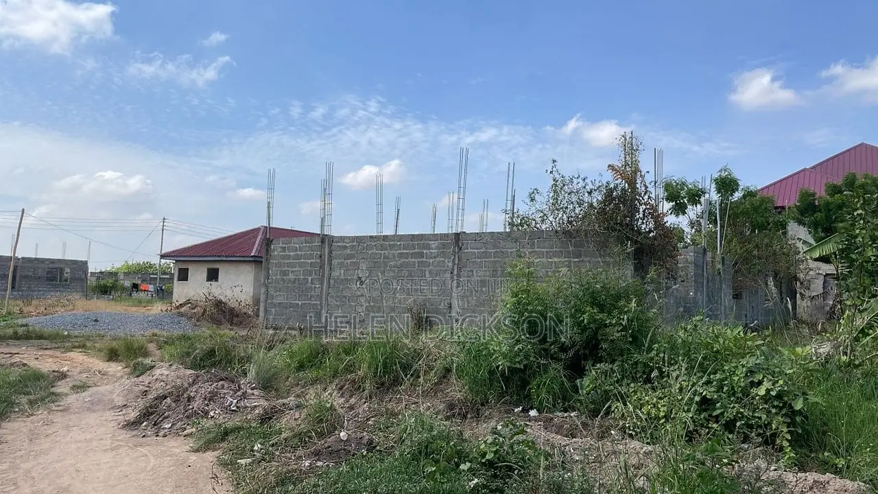 4bdrm House in Helen’S Estate, Valley View Area for sale