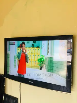 42 Slim Samsung LCD Digital Tv
