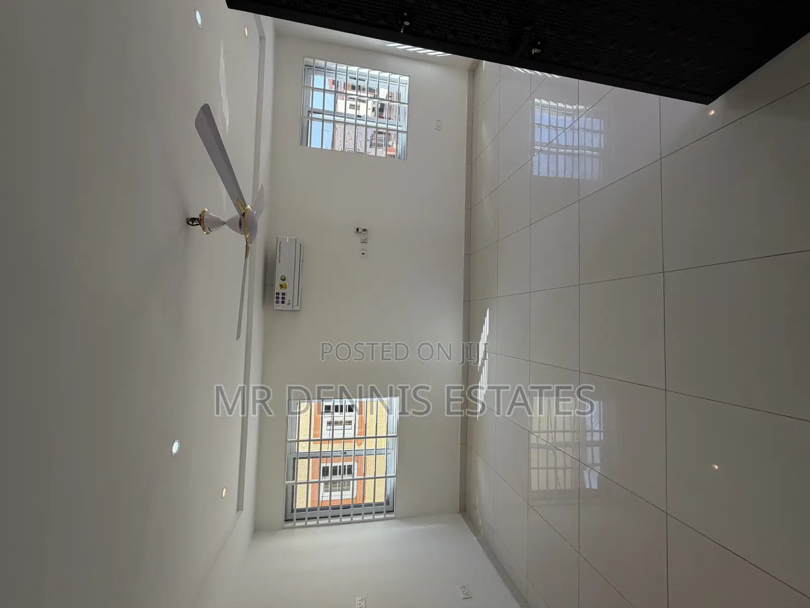 2bdrm Maisonette in Mr Dennis Estates, Achimota for sale