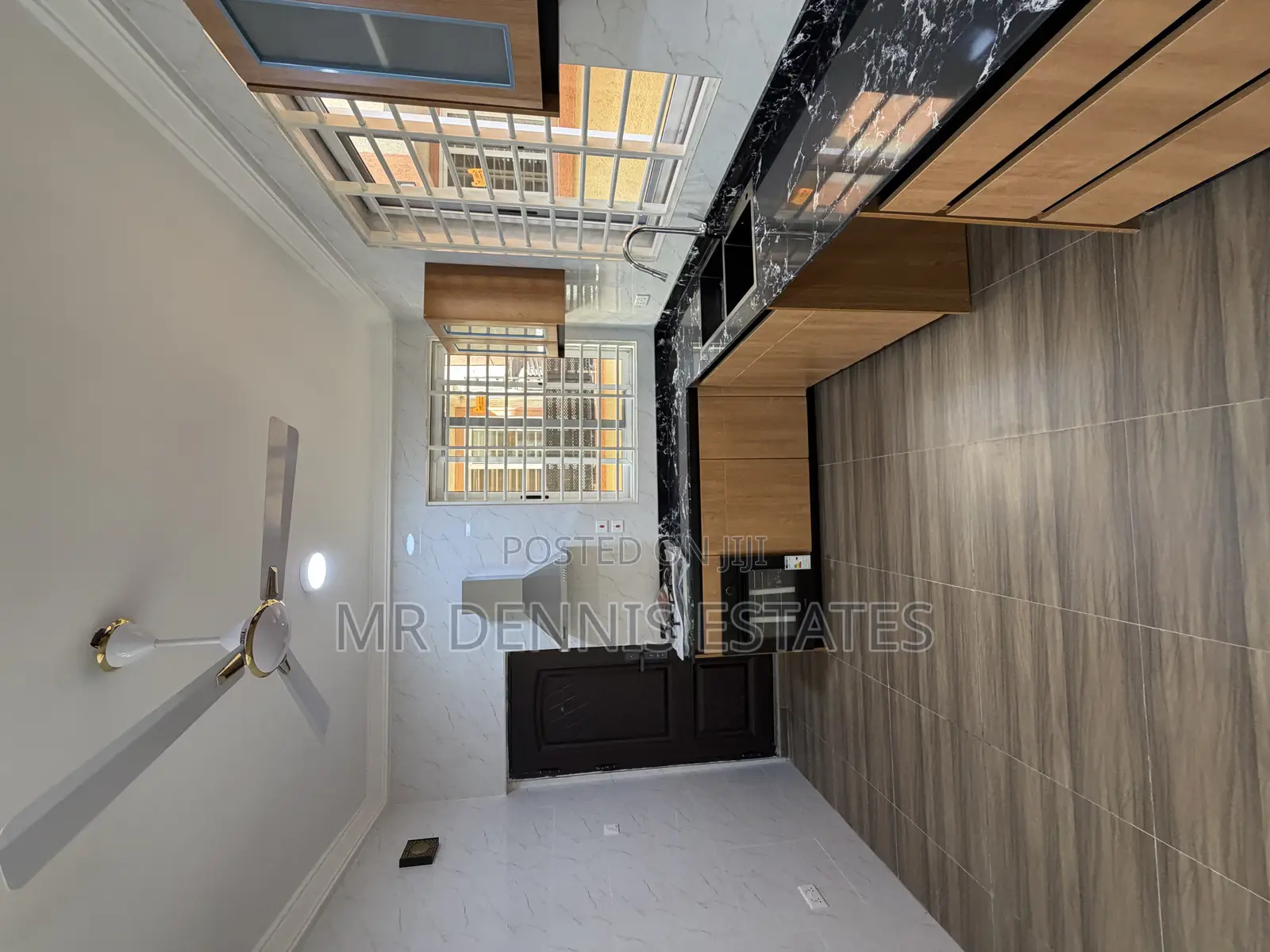 2bdrm Maisonette in Mr Dennis Estates, Achimota for sale