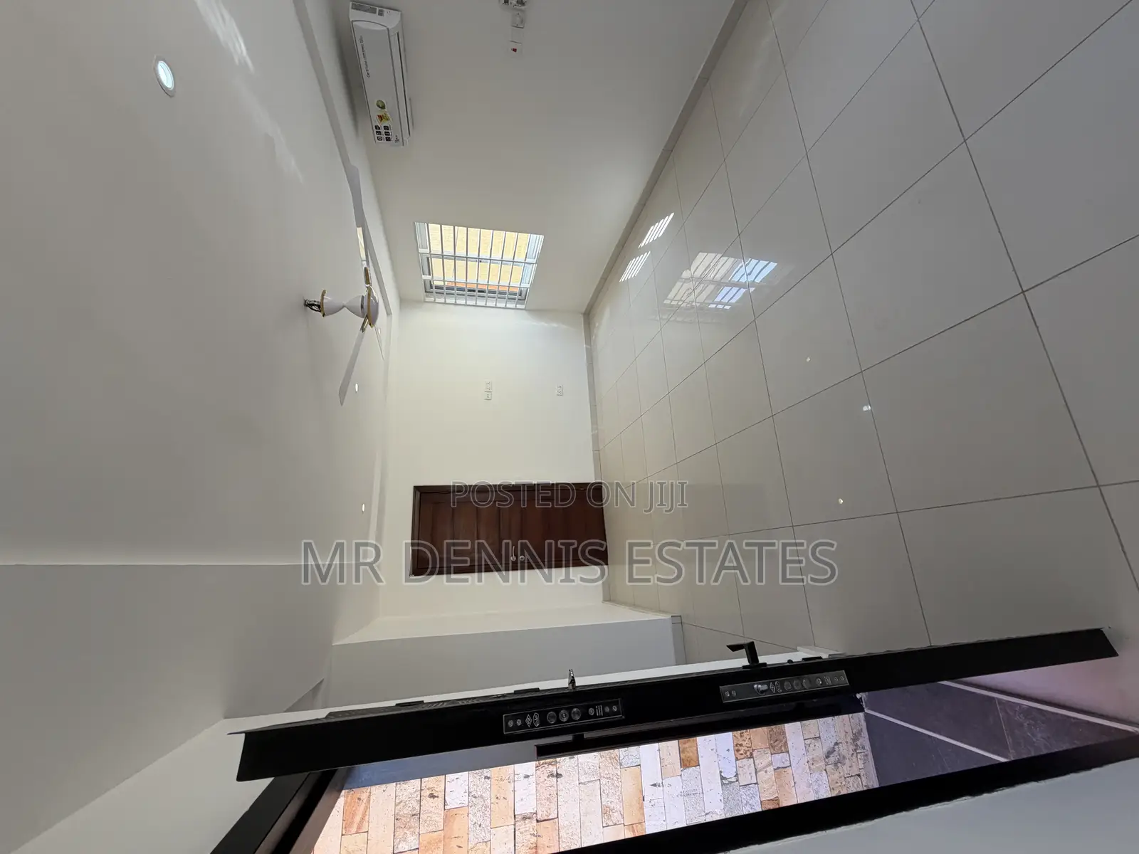 2bdrm Maisonette in Mr Dennis Estates, Achimota for sale