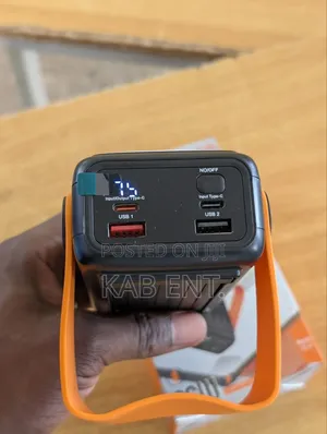 Cmopol Powerbank (40000 Mah)