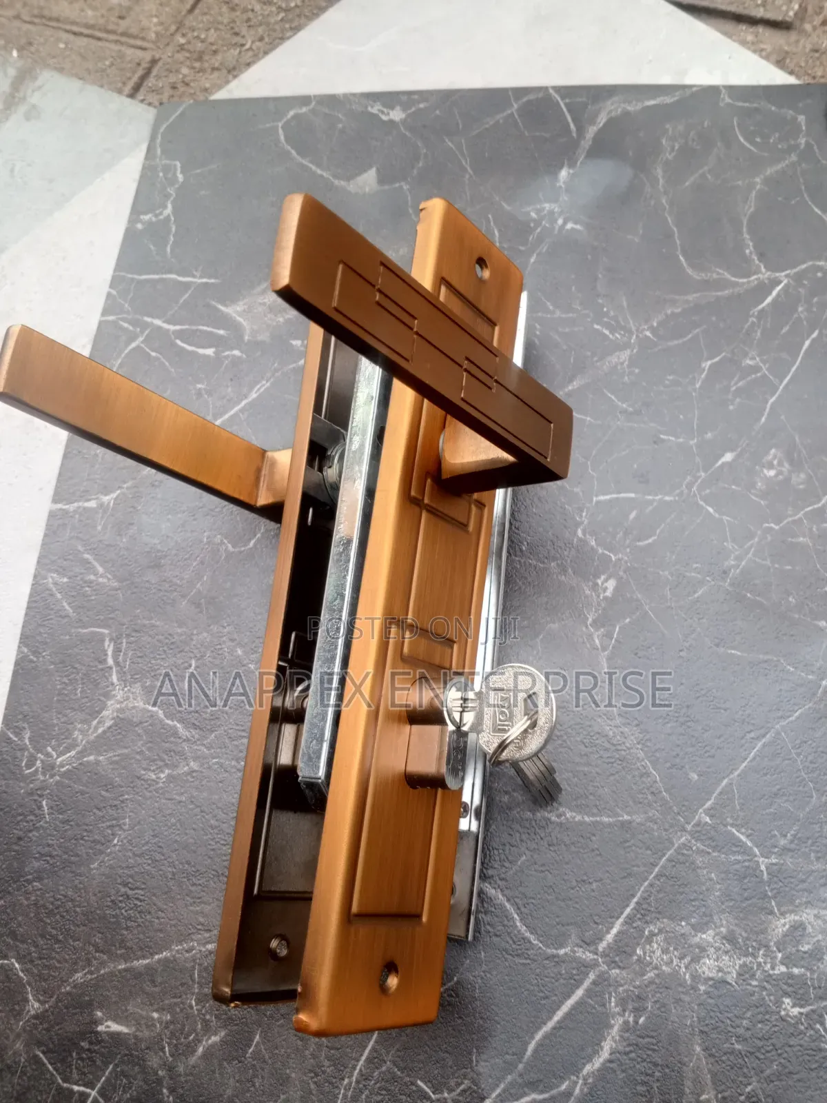 Quality Wooden Doors Lock for Bedrooms and Washrooms.
