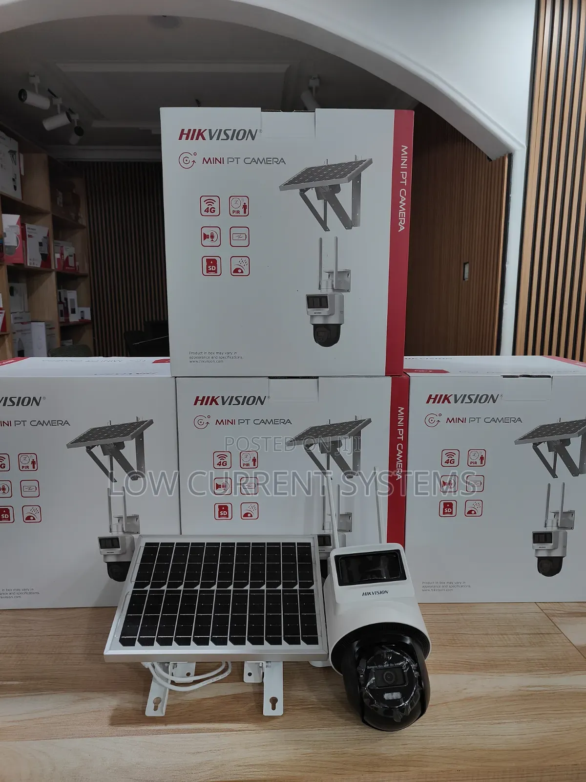 Hikivision 4mp Ip PTZ Solar Camera With Sim Card Sd Card Rechargeable