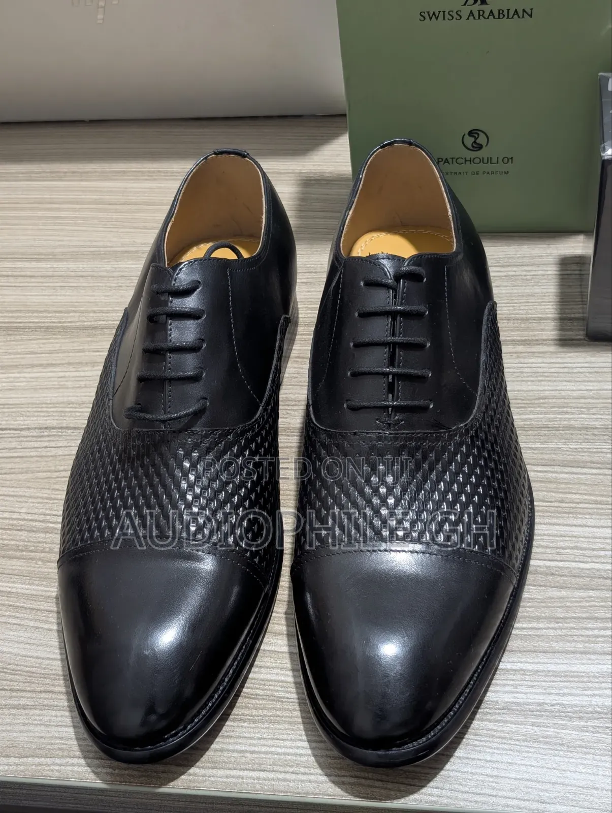 Jordana Brewster Win Oxford Shoes