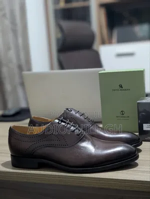 Jordana Brewster Win Brown Leather Oxford Shoes