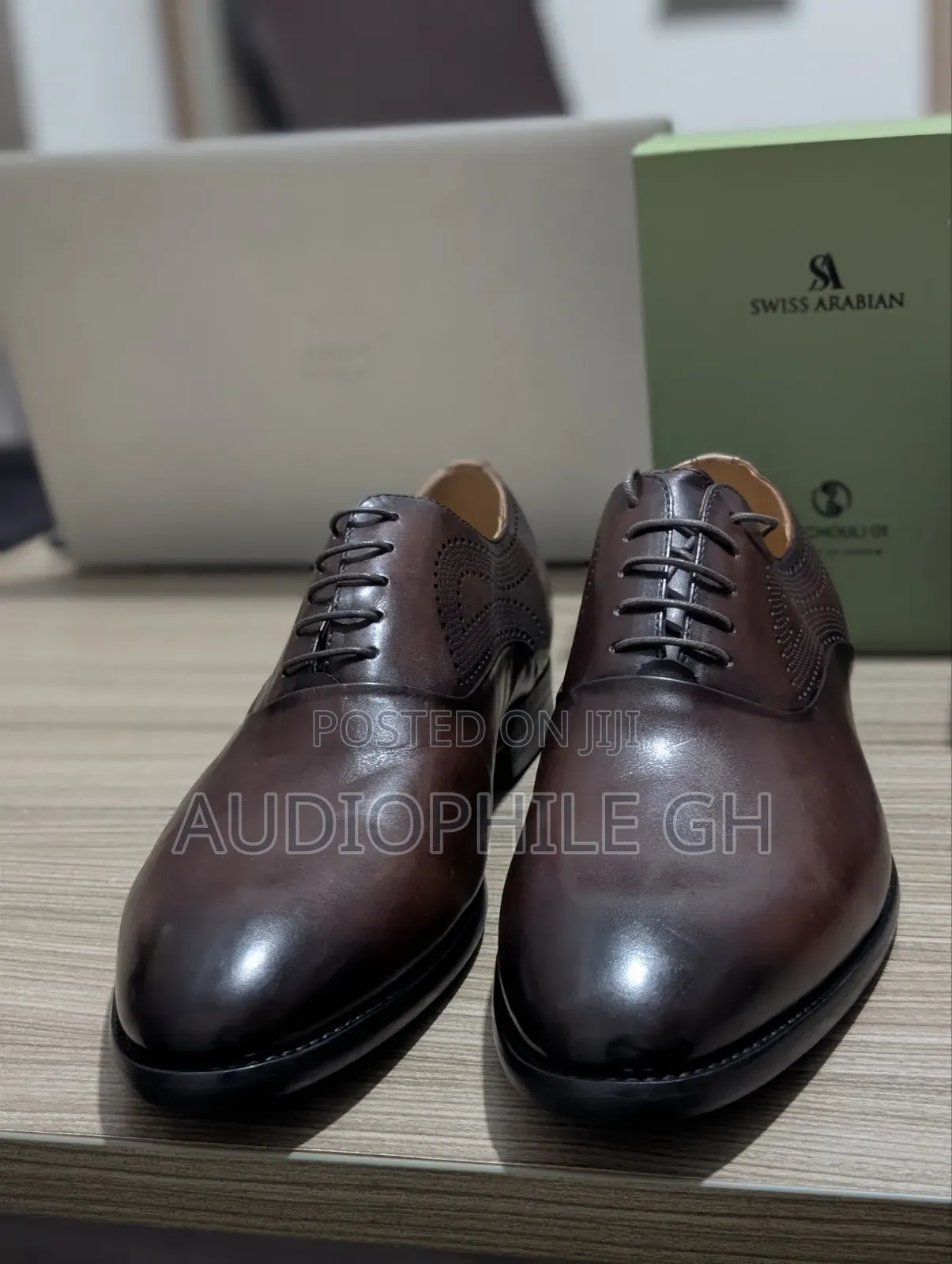 Jordana Brewster Win Brown Leather Oxford Shoes