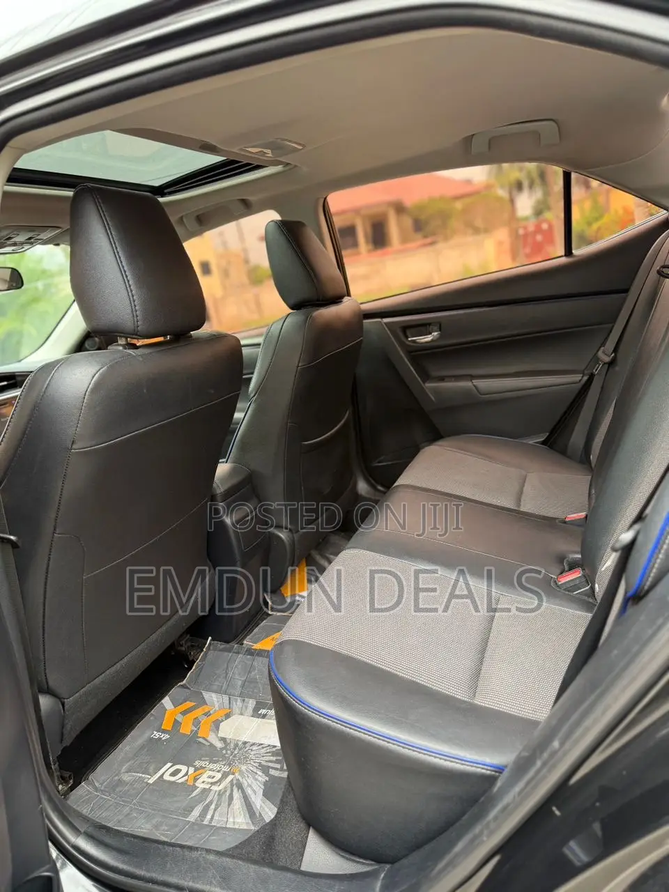 Toyota Corolla SE 4dr Sedan (1.8L 4cyl CVT) 2017 Black