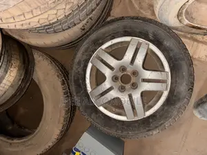 5 Holes Alloy Rims All Set Available With Tyres