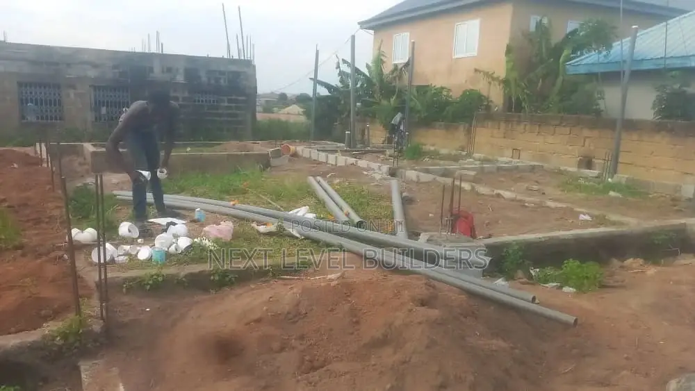 Building Contractor